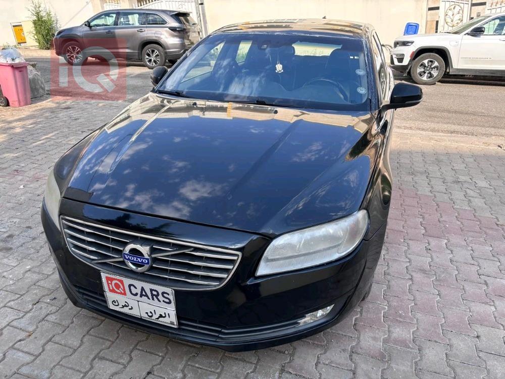 فولفو V70